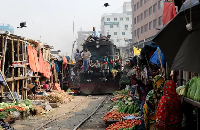  Karwan Bazar is Dhaka's largest wholesale produce market, Bangladesh by Libanza Films
